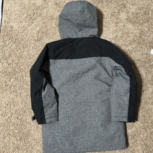 Quiksilver Two-Tone Hooded Jacket in Gray and Black - Picture 4 of 4